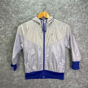 Nike Women's Windrunner Reflective Jacket Medium Full Zip Hooded Athletic Silver